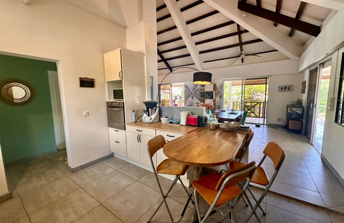 Vente Maison 141m&sup2; 5 pi&egrave;ces Saint Gilles les Bains