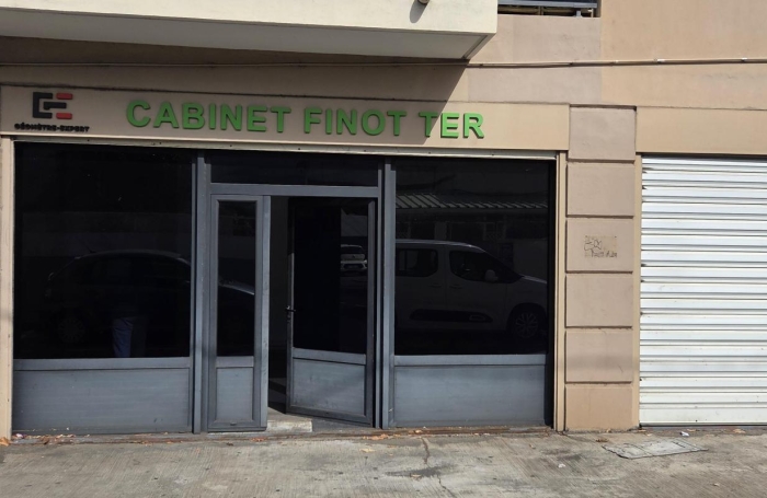 Location Local commercial 120m&sup2; 1 pièce Saint Louis