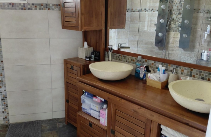 En location &agrave; Saint-Paul : villa de 125m2 avec 5 pi&egrave;ces