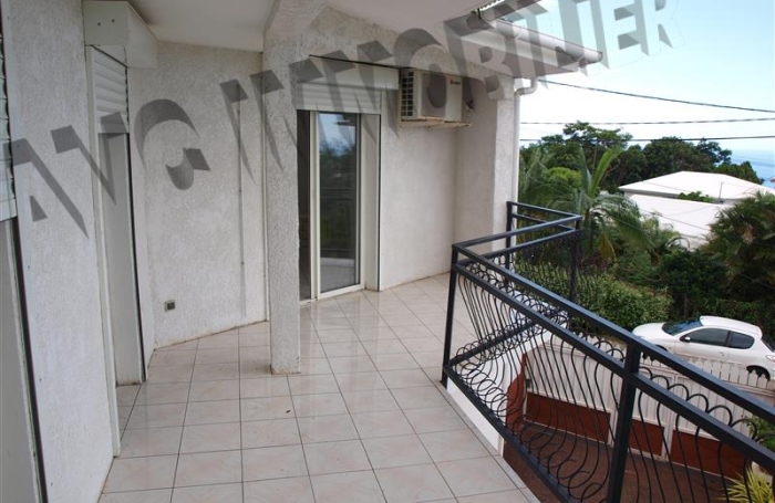 Location Maison 130m&sup2; 4 pi&egrave;ces Bois de Nefles St Paul