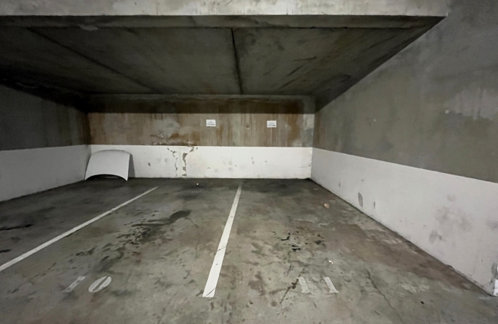 Local professionnel et commercial 67 m2 secteur Moufia proche boulevard Sud