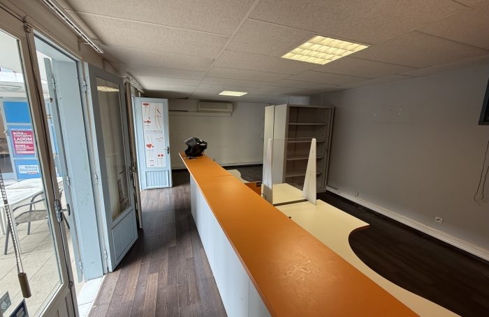 Bureaux en RDC de 42 m2 centre ville Saint Denis