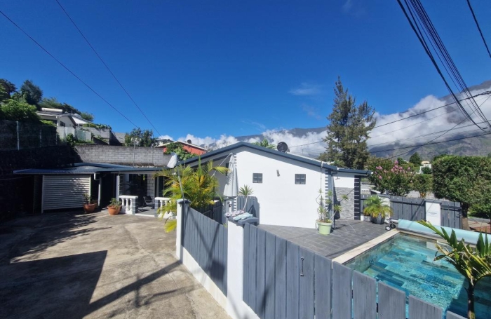 Vente Maison 127m&sup2; 7 pièces Cilaos