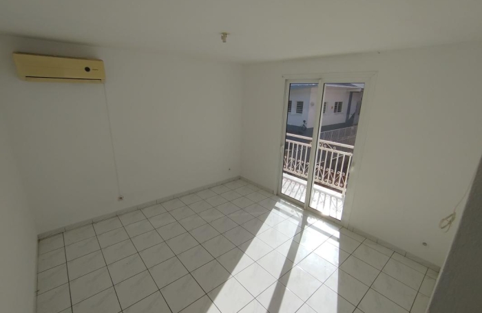 Location Appartement 92.25m&sup2; 4 pièces Saint Louis