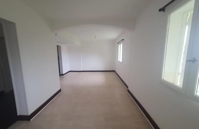 Location Maison 180m&sup2; 6 pièces Sainte Clotilde