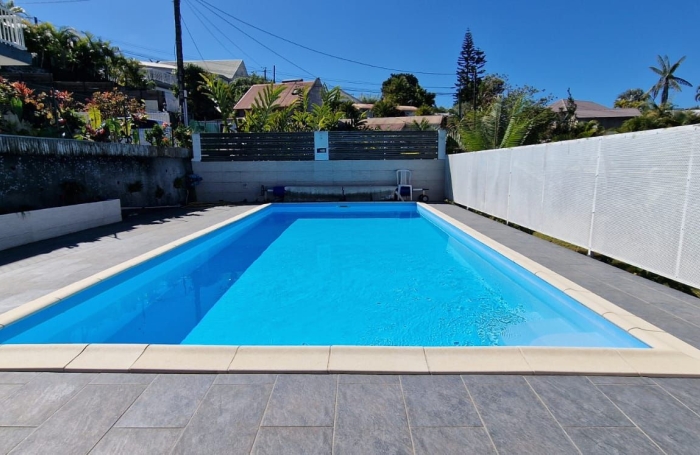 &Agrave; VENDRE   Villa F7 de 218 m2   Charme cr&eacute;ole et prestige &agrave; L&rsquo;Entre-Deux 570 000&euro; FAI