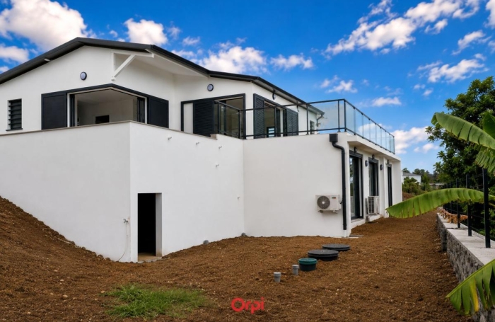 Vente Maison 135.91m&sup2; 5 pièces Saint-Leu