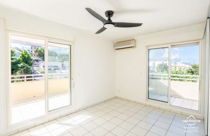 Vente Appartement 94m&sup2; 4 pièces Le Tampon