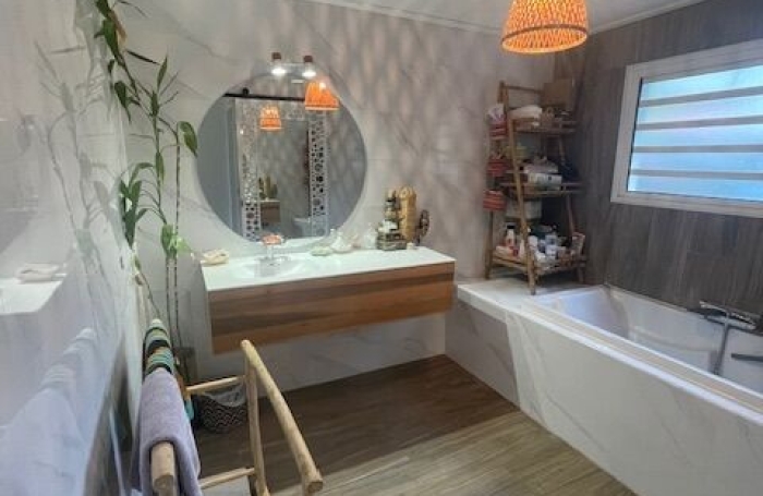 Vente Maison 170m&sup2; 7 pièces Sainte Suzanne