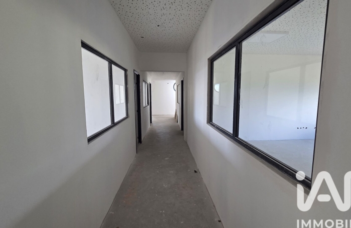 Vente Immeuble 1040m&sup2; Etang-Sale