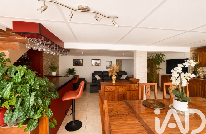 Vente Maison 110m&sup2; 6 pièces Trois Bassins