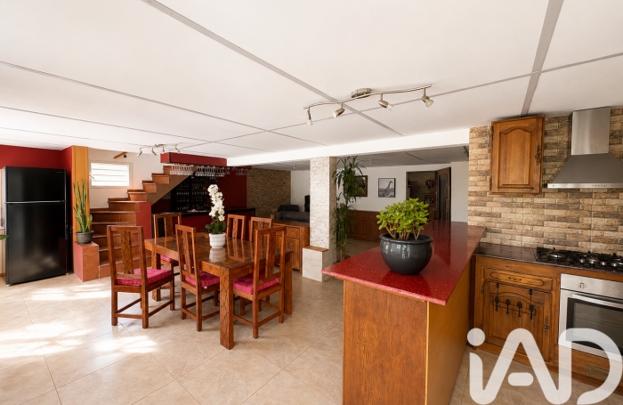 Vente Maison 110m&sup2; 6 pièces Trois Bassins