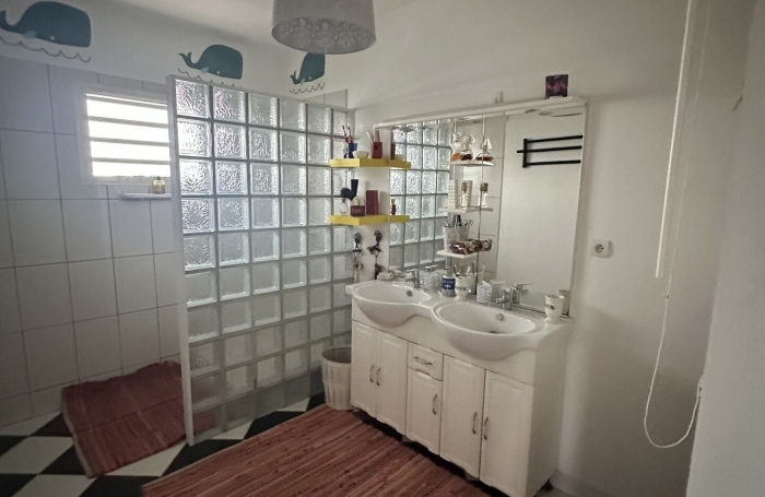 Vente Maison 123m&sup2; 6 pièces Saint Louis