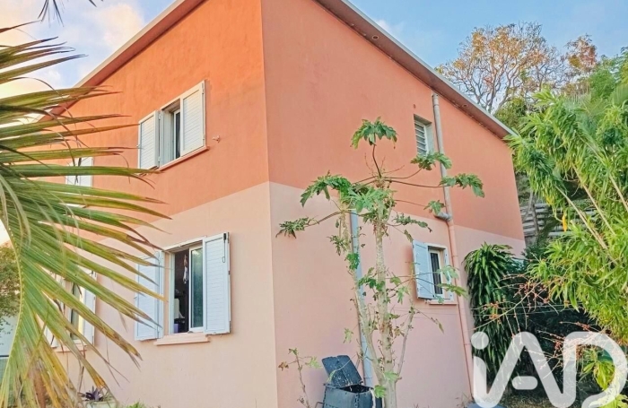 Vente Maison 134m&sup2; 4 pièces Etang-Sale