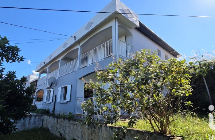 Vente Maison 153m&sup2; 8 pièces L'Entre Deux