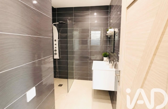 Vente Maison 71m&sup2; 4 pièces Etang-Sale