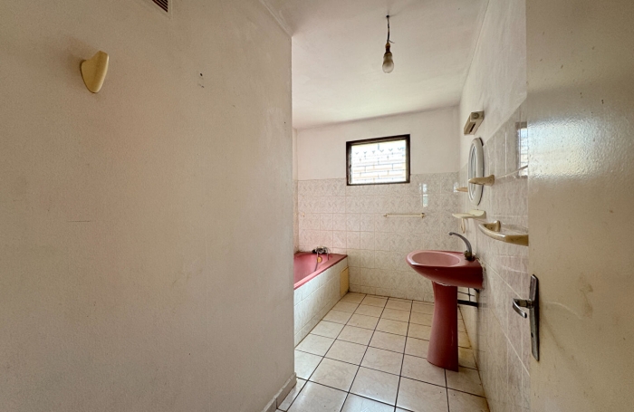 Vente Maison 65.3m&sup2; 4 pi&egrave;ces Sainte Clotilde