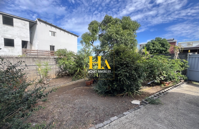 Vente Maison 93m&sup2; 8 pi&egrave;ces Etang-Sale
