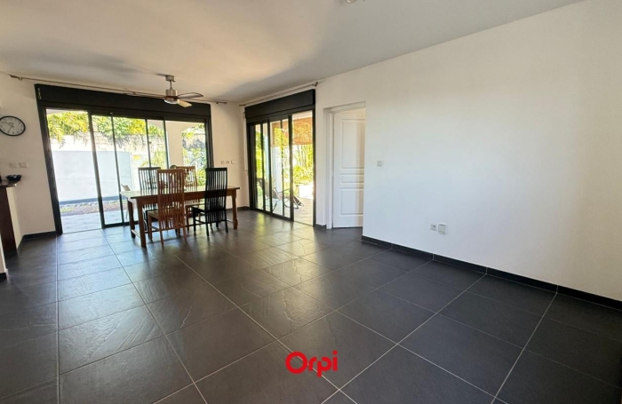 Vente Maison 110m&sup2; 4 pièces Sainte Suzanne