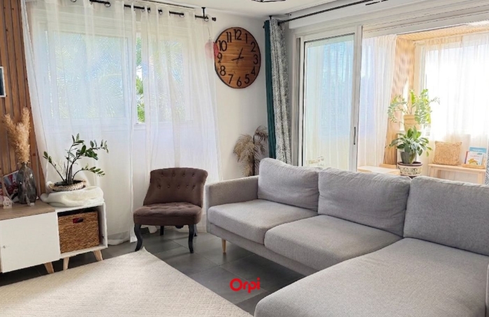 Vente Appartement 80m&sup2; 4 pièces La Possession