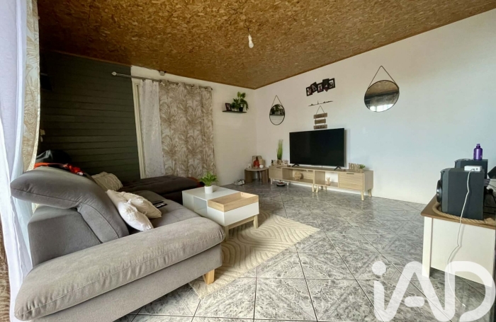 Vente Maison 122m&sup2; 5 pièces Etang-Sale