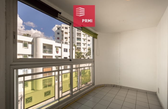 Vente Appartement 42.2m&sup2; 1 pi&egrave;ce Saint Denis