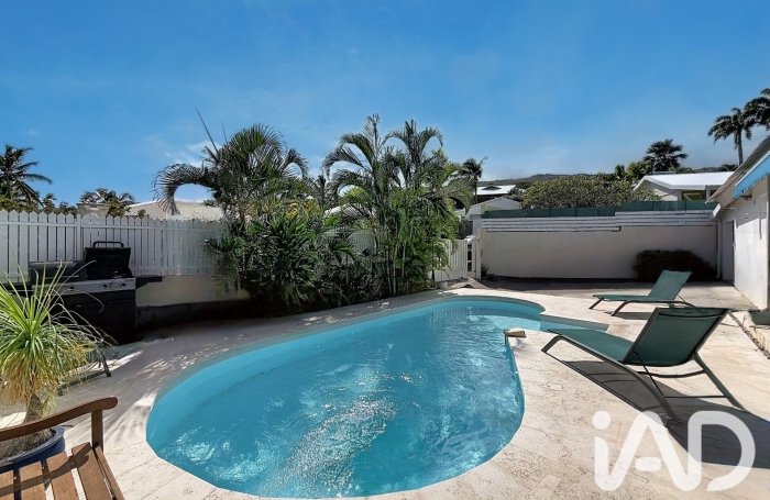 Vente Maison 150m&sup2; 5 pièces Saint Gilles les Bains