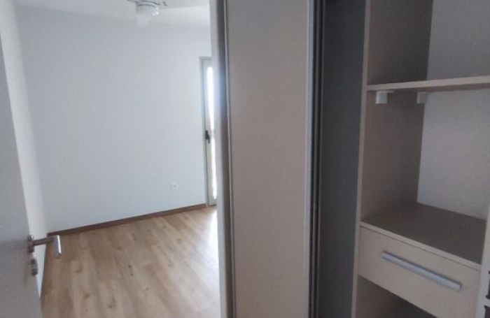 Location Appartement 86.3m&sup2; 4 pièces Bois de Nefles St Paul