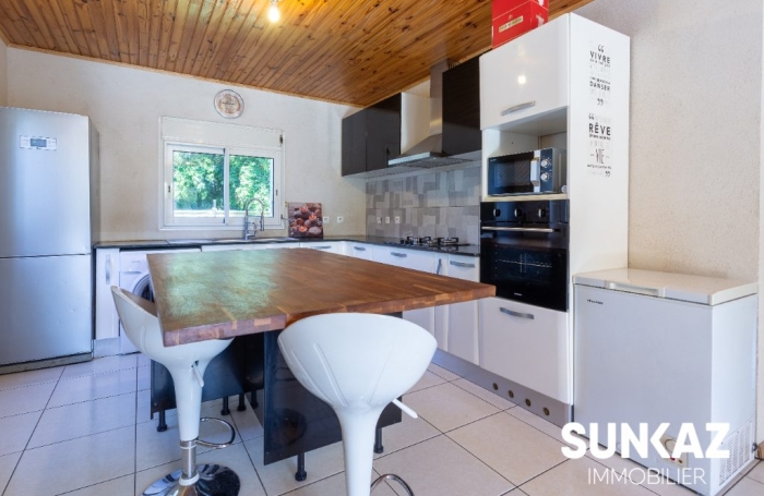 Location Maison 125.00m&sup2; 4 pièces Saint-Pierre