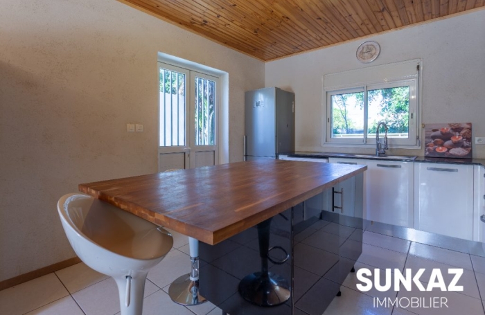 Location Maison 125.00m&sup2; 4 pièces Saint-Pierre