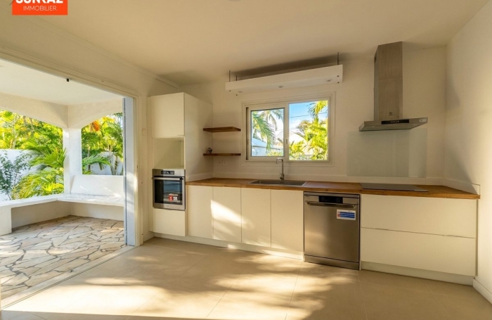 Location Maison 170.00m&sup2; 4 pièces Ravine des Cabris