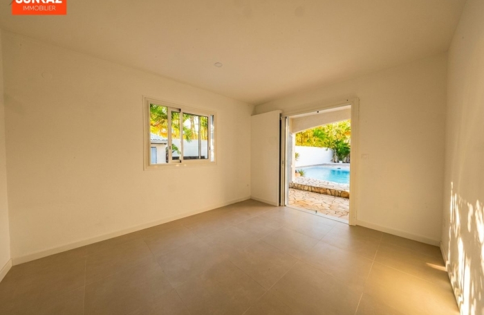 Location Maison 170.00m&sup2; 4 pièces Ravine des Cabris