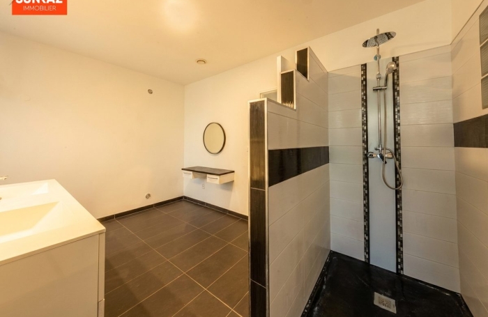 Location Maison 170.00m&sup2; 4 pièces Ravine des Cabris