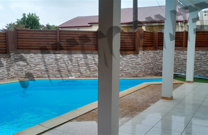 Location Maison 76m&sup2; 4 pi&egrave;ces Ravine des Cabris